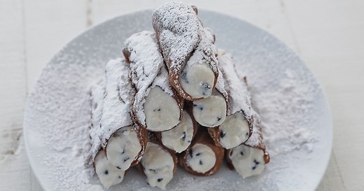 Homemade Cannoli Recipe
