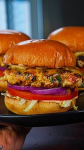 811K views · 9.9K reactions |  430 Cal Chick-Fil-A Chicken SMASH...