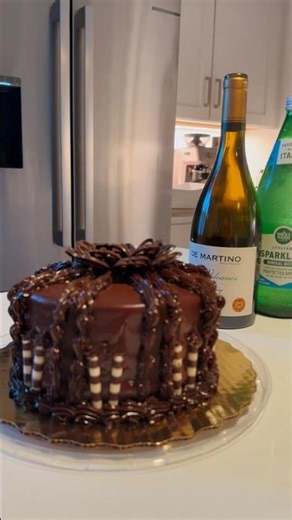 Cake Time!Publix's Chocolate Ganache Supreme Cake 🍫A Tempting Delight with Decadent Fudge Ribbons!