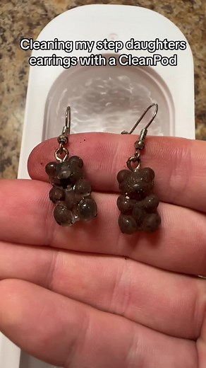 Satisfying Jewelry Cleaning: Stepdaughter's Earrings Care