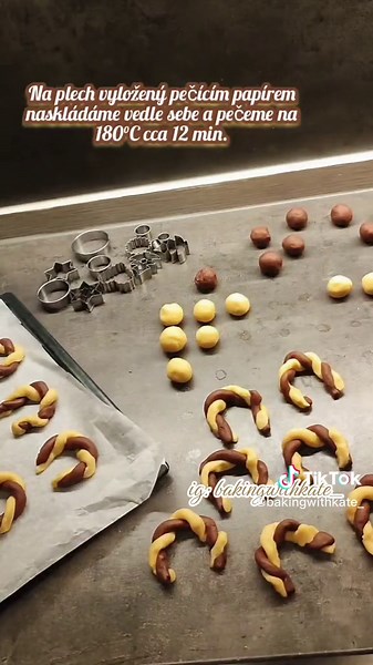 Kakaovo-vanilkové rohlíčky - Nejlepší vánoční cukroví