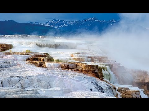 MAMMOTH HOT SPRINGS in Yellowstone