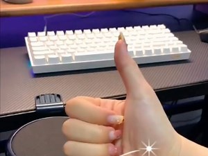 桌面太窄怎么办！机智小巧且便宜桌面延长板