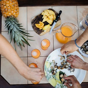 Sea Breeze Recipes: Classics and Variations - Absolut Drinks