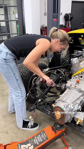 Let’s hope it’s an easy fix #gt40 | Ford GT40