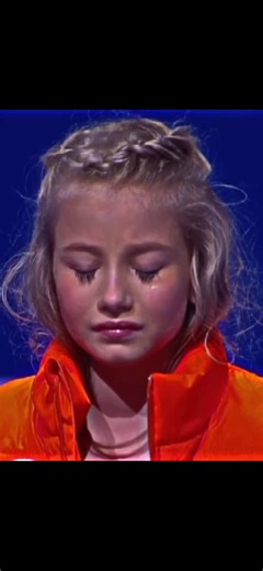 This video is so random but arent all my videos 🫶🏼🫶🏼 || yall im flying back to my home country on sunday #internationalstudent which is so exciting😍😍 #figureskating #fyp #russian #goviral #russianfigureskating #vasilisakaganovskaya #valeriyangelopol #pairskating