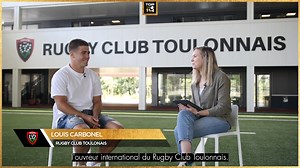 #TOP14 #InterviewSousX Voici « L’Interview sous X » de Louis Carbonel par Jenny Demay 🎥 Le joueur du RCT - Rugby Club Toulonnais doit deviner qui est l’invité mystère qui nous a donné des dossiers sur lui 🤔 Un bon moyen de découvrir la personnalité de Louis d'une manière décalée 😁 | TOP 14
