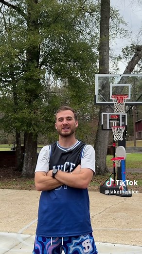 The impossible triple hoop trickshot 🤯 #trickshot #challenge #impossible #basketball #jakethejuice