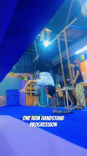One Arm Handstand Progression | Gymnastics | Urban Climbers