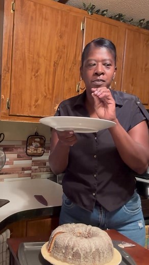 One day, I tried to make a condensed milk poundcake | Cooking and Eating with Irish Rivers