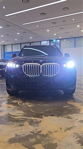 반사필름 시공한 영롱한 카본블랙 X5 출고차량, 수많은 대기를 뚫고 배정되신 기존출고고객님 소개건 스마트금융 써서 1순위로 즉시출고!! #bmw #bmwx5 #shorts
