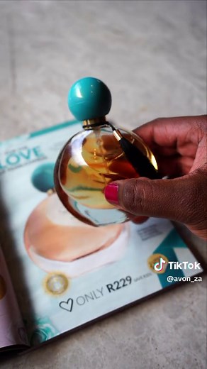 Win hearts this month of love. Explore our new digital brochure. Link in bio to explore. #AvonSouthAfrica #EmbraceYourPower #NewBrochure #ShopNow