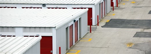 Is EPR Properties Still Attractive After Its Strong 2025 Share Price Rally?