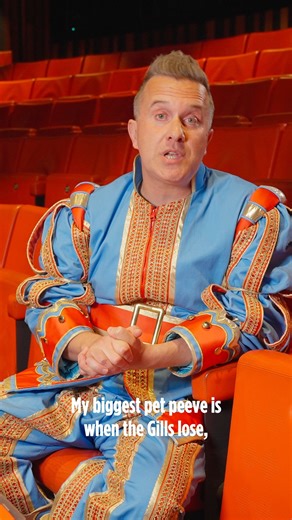 ✨ Say hello to Phil Gallagher ✨ childrenʼs favourite Mister Maker, proud Gillingham F.C. superfan… and this year’s Muddles in Snow White and the Seven Dwarfs! 💙 Book now to secure your seats for the funniest, fairest and most magical pantomime of them all:https://bit.ly/457ANeM 🎟️ #MarlowePanto #CanterburyPanto #PhilGallagher #MisterMaker #PantoSeason | The Marlowe Theatre