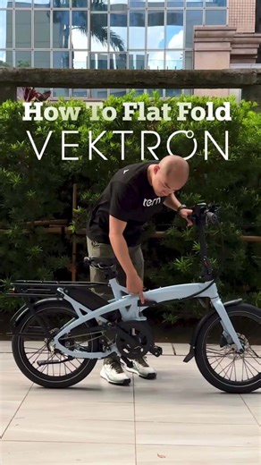 Watch how to flat-fold the Tern Vektron folding e-bike 🚲 When space is tight, the Tern Vektron’s flat-fold makes parking and carrying your bike so much easier. This folding e-bike is perfect for urban commuting and life on the go. 🔗 https://go.ternbicycles.com/vektron-fb #TernBicycles #Vektron #Tern #EBikes #FoldingBikes | Tern Bicycles