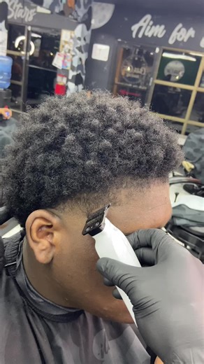 God bless America.📍Tampa Barber, Righteous🗡️Link in bio To Book Walk ins Welcomed at Clutch Cutz Barbershop #tampabarber #floridabarber #fyptiktok #fyp