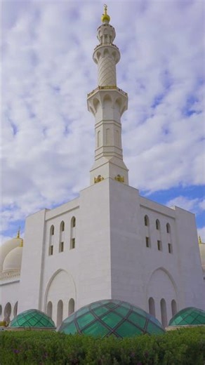 Sheikh Zayed Grand Mosque #youtubeshorts #love #viral #shorts #viralshort #youtube