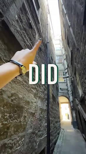 It iss legal to throw your poo out of a window in Edinburgh