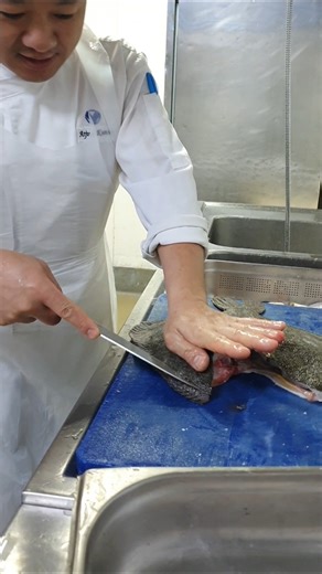 Turbot fish How to cut
