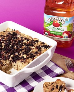 When the mornings are hectic, try our baked oatmeal! It’s a quick recipe flavored with juice that’ll keep the family fed. #AppleandEve #Recipe #Breakfast #QuickBreakfast #Oatmeal | Apple & Eve | Facebook