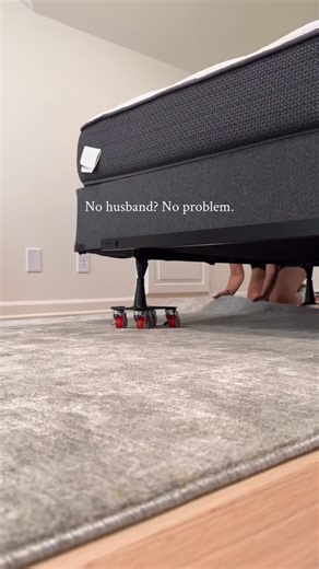 Viral & Useful Product Finds on Instagram: "Just found the perfect do it yourself gadget! Can’t believe how much I used to struggle with rugs before this!  Follow and comment RUG to get the link for this usefull tool in your Dms #diyproject #deepcleaning #nohusband #singlewomen"