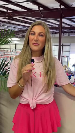 Our MINI MIC’S first ever Warehouse Sale 🎤🙌🩷 We loved talking to all of you! | Pink Lily