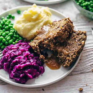 Vegan Meatloaf with Gravy