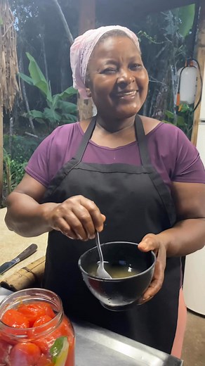 1.1M views · 61K reactions | Conserva de tomate pelado | Receitas da Roça | Facebook