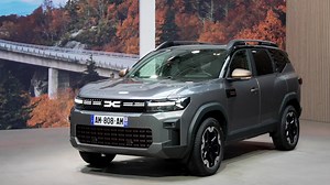 All-new Dacia Bigster Extreme version Design Preview in Schiste Grey