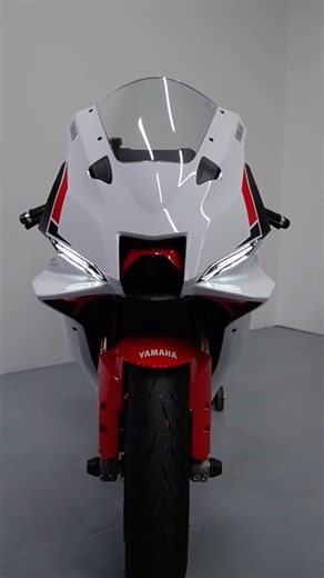 TST Industries | Didn’t know my phone had that feature...😏 #TST #TSTIndustries #Yamaha #YZF #R9 #Upgrade #Motorcycle | Instagram