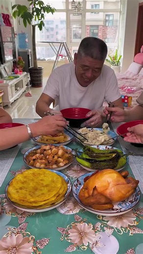 Best Mukbang (@bestmukbangofficial)’s videos with original sound - Best Mukbang