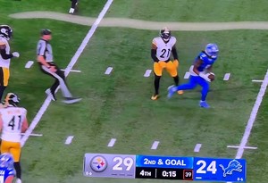 JAMESON WILLIAMS COLLAPSED TO THE GROUND WITH A FAKE INJURY TO GET THE REFS TO STOP THE CLOCK. I AM CRYING 😭😭😭 #Steelers | Steeler.Nation.Inc