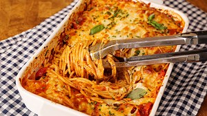 9.5K views · 70 reactions | Spaghete prea coapte la cuptor Reteta completa aici: https://ideideretete.net/blog/spaghete-prea-coapte-la-cuptor/ | Idei de retete | Facebook