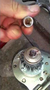 Replace snap ring on ring mower starter