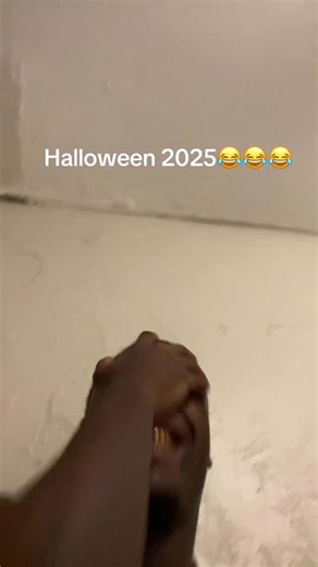 Julius Gunder on Instagram: "They had pennywise lookin thick asl😂😂😂😂😂 #fyp #halloween #funny #trending #viral"