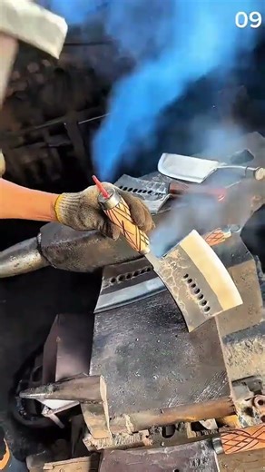 Installation of the axe handle from hot iron