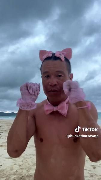 Kawaii coquette kitty karate! One of the more random sights one might come across while walking the beach. One of the more advanced forms, the meowing with strike is super necessary. Hoping to make a sweet beach maiden smile #kawaii #coquette #kitty #karate #fashion #hairstyle #イケメン