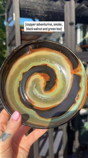 A green sparkly combo!! (Glaze list at the end so you can replicate it!) #ceramic #diy