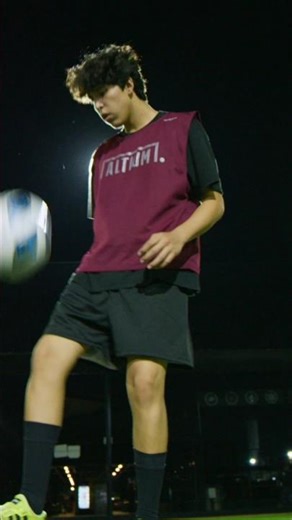 Naeem green screen hub