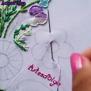 22M views · 69K reactions |  Cojín Bordado a Mano  ✅ Sígueme  Artesd'Olga  para ver más #bordados ¡Muchas gracias!  | Artesd'Olga | Facebook