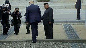 近距离直击美朝“历史性的一步”