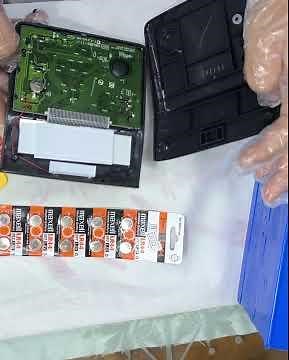 #Learn how to replace the LR44 battery cell in a Casio calculator easily at home!