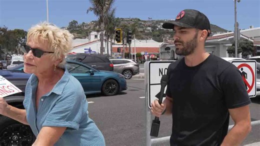 This conversation is over — street debate ends with anti-ICE protester silence