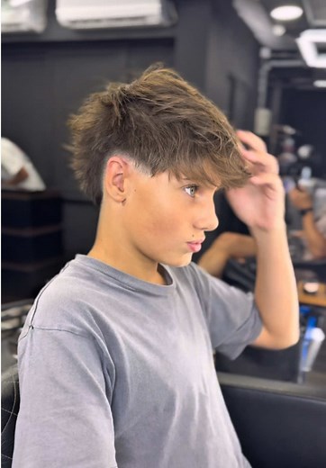 Corte de Cabello Mohicano Bajo Texturizado