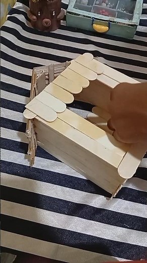 DIY popsicle stick house 🏠| Easy craft idea for beginners