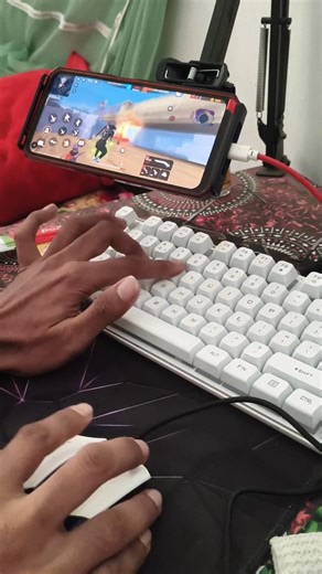 free Fire handcam keyboard mouse gameplay in mobile #shortfeed #shorts