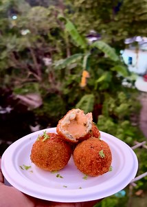 350K views · 7.3K reactions | 15 জনের Order এর জন‍্যে Butter Chicken Bombs বানালাম আমার বানানো Best Chicken Starter এখনো অবধি ❤️❤️ #butterchickenbombs #butterchicken #thebestchicken #frieditems | Real Flavours of Bengal | Facebook