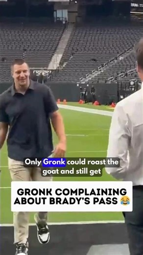 Even Brady Misses Sometimes… and Gronk Lets Him Know! 😂