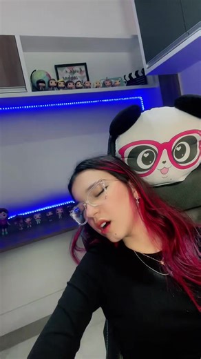 Luluca tirando um cochilo KKKK que pena que ela percebeu que eu estava gravando 🙈 @just_luluca