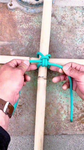 Cross fixed knot knot tutorial